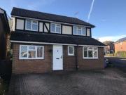 4 Bedrooms Detached house for rent in Farley Copse,...