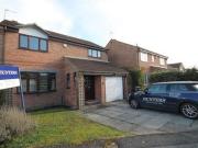 4 Bedrooms Detached house for rent in Ferguson Way,...