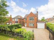 4 Bedrooms Detached house for rent in Hookstone Chase,...