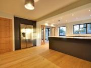 4 Bedrooms Detached house for rent in Ivy House Road,...