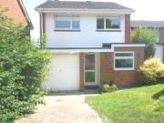 4 Bedrooms Detached house for rent in Kelso Close,...