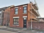 4 Bedrooms Detached house for rent in Leigh Street,...