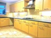 4 Bedrooms Detached house for rent in Oakworth Close,...