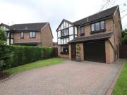 4 Bedrooms Detached house for rent in Peterstone Close,...