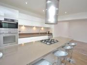 4 Bedrooms Detached house for rent in Ramblers Lane,...