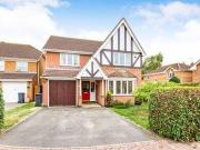 4 Bedrooms Detached house for rent in Ridge Close,...