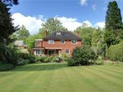 4 Bedrooms Detached house for rent in Ruxbury Road,...