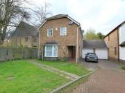 4 Bedrooms Detached house for rent in The Beeches,...