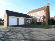4 Bedrooms Detached house for rent in The Copse, Hemel...