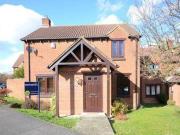 4 Bedrooms Detached house for rent in Westcotts Green,...