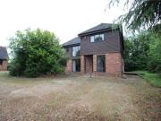 4 Bedrooms Detached house for rent in Windsor Road,...