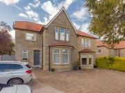 4 Bedrooms Detached house for sale in 310 Lanark Road,...