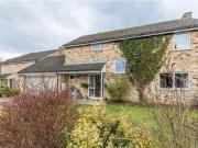 4 Bedrooms Detached house for sale in Abington,...
