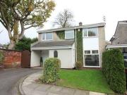 4 Bedrooms Detached house for sale in Beechfield Drive,...