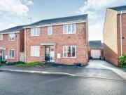 4 Bedrooms Detached house for sale in Bluebell Wood...