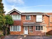 4 Bedrooms Detached house for sale in Bracknell,...