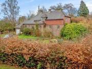 4 Bedrooms Detached house for sale in Brattle Wood,...