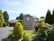 4 Bedrooms Detached house for sale in Broadfield Park,...