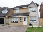 4 Bedrooms Detached house for sale in Burnside View,...