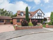 4 Bedrooms Detached house for sale in Cherry Orchard,...