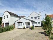 4 Bedrooms Detached house for sale in Church End,...