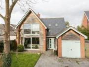 4 Bedrooms Detached house for sale in Church Lane,...