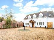 4 Bedrooms Detached house for sale in Church Road,...