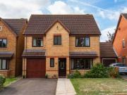 4 Bedrooms Detached house for sale in Coopers Green,...