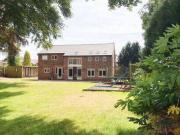 4 Bedrooms Detached house for sale in Cottage Lane,...