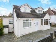4 Bedrooms Detached house for sale in Crown Road,...