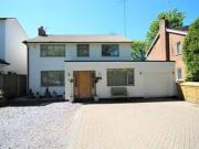 4 Bedrooms Detached house for sale in Downes Close,...