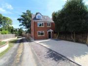 4 Bedrooms Detached house for sale in Ellesmere Road,...