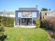 4 Bedrooms Detached house for sale in Elmer Court,...