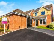4 Bedrooms Detached house for sale in Fox Farm Court,...
