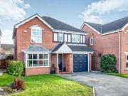 4 Bedrooms Detached house for sale in Gloucester Court,...
