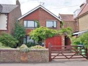 4 Bedrooms Detached house for sale in Goda Road,...