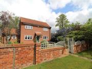 4 Bedrooms Detached house for sale in Gonerby Court,...
