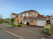4 Bedrooms Detached house for sale in Hastings Crescent,...