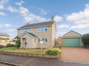 4 Bedrooms Detached house for sale in Hatch Way,...