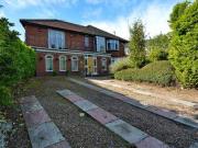 4 Bedrooms Detached house for sale in Higher Lane,...