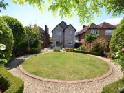 4 Bedrooms Detached house for sale in Highway Road,...