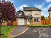 4 Bedrooms Detached house for sale in Holm Court,...