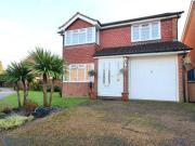 4 Bedrooms Detached house for sale in Horley, Surrey RH6