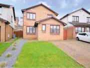 4 Bedrooms Detached house for sale in Keswick Drive,...