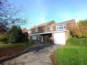 4 Bedrooms Detached house for sale in Lakeside,...