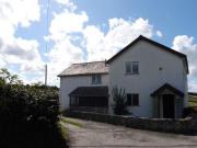 4 Bedrooms Detached house for sale in Llanrhaeadr,...