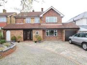 4 Bedrooms Detached house for sale in Lodge Avenue,...