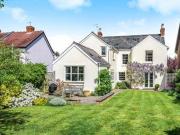 4 Bedrooms Detached house for sale in Lyefield Road...