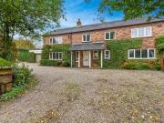 4 Bedrooms Detached house for sale in Maer, Newcastle...