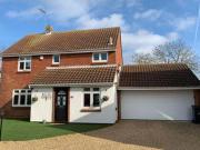 4 Bedrooms Detached house for sale in Marston Beck,...